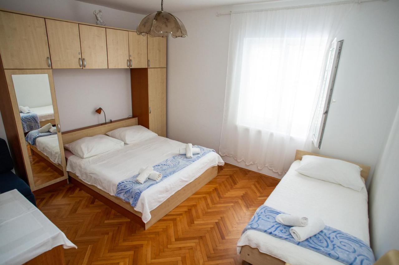 Apartment Katarina Novalja Exteriör bild